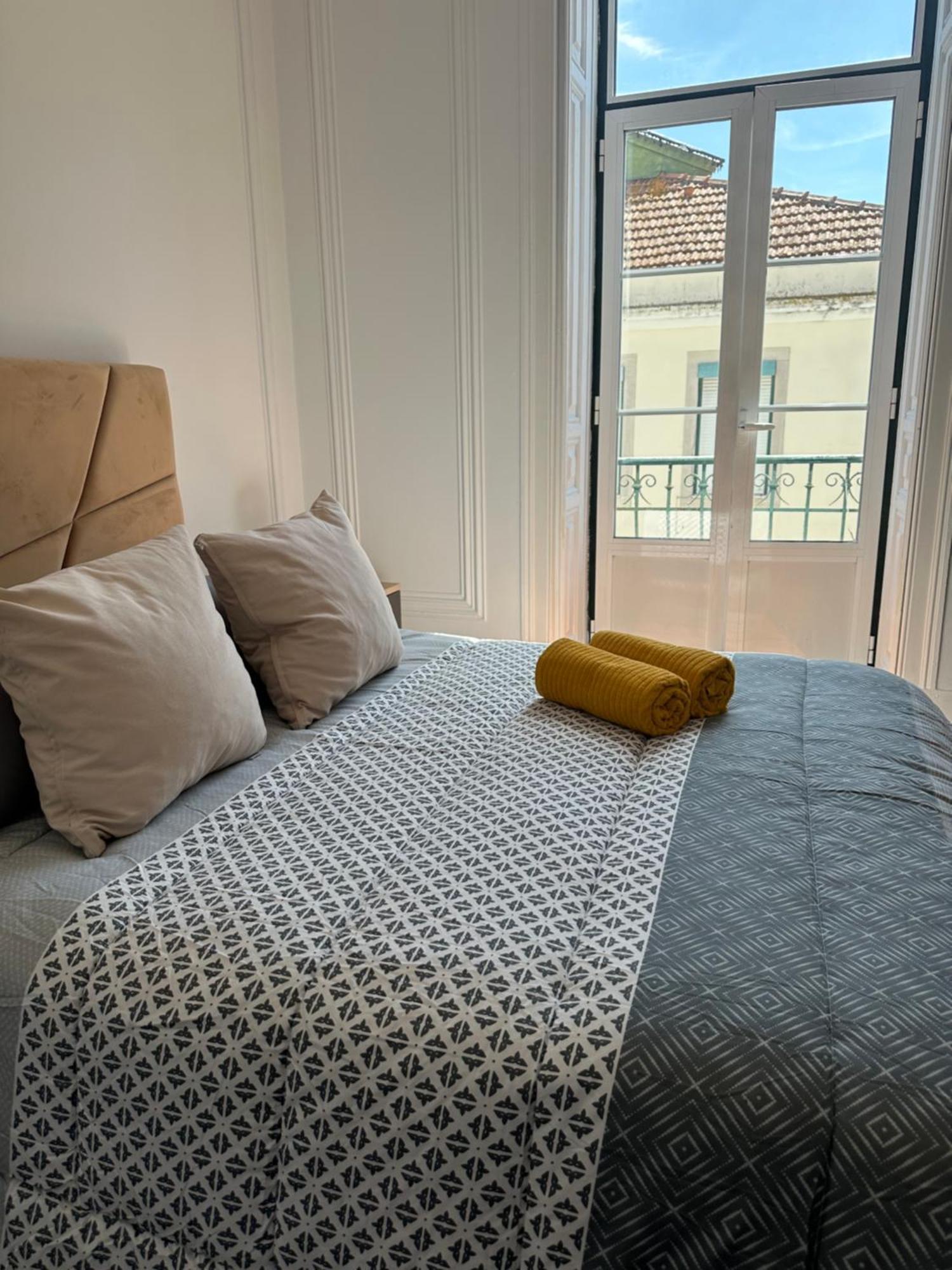Garden Campo De Ourique Guest House - Hostel Lisboa Kültér fotó