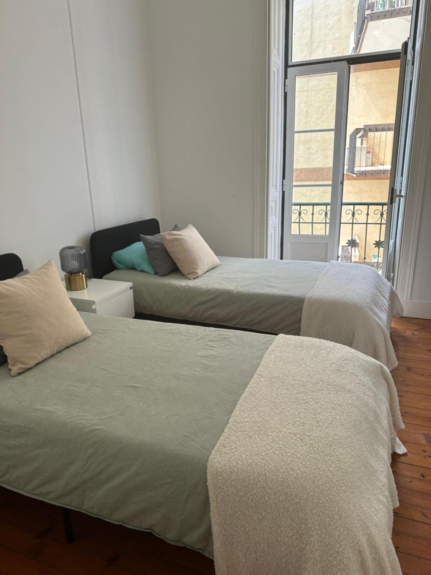 Garden Campo De Ourique Guest House - Hostel Lisboa Kültér fotó