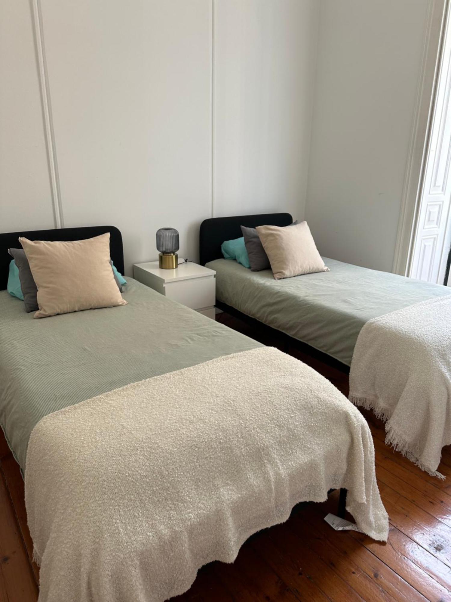 Garden Campo De Ourique Guest House - Hostel Lisboa Kültér fotó
