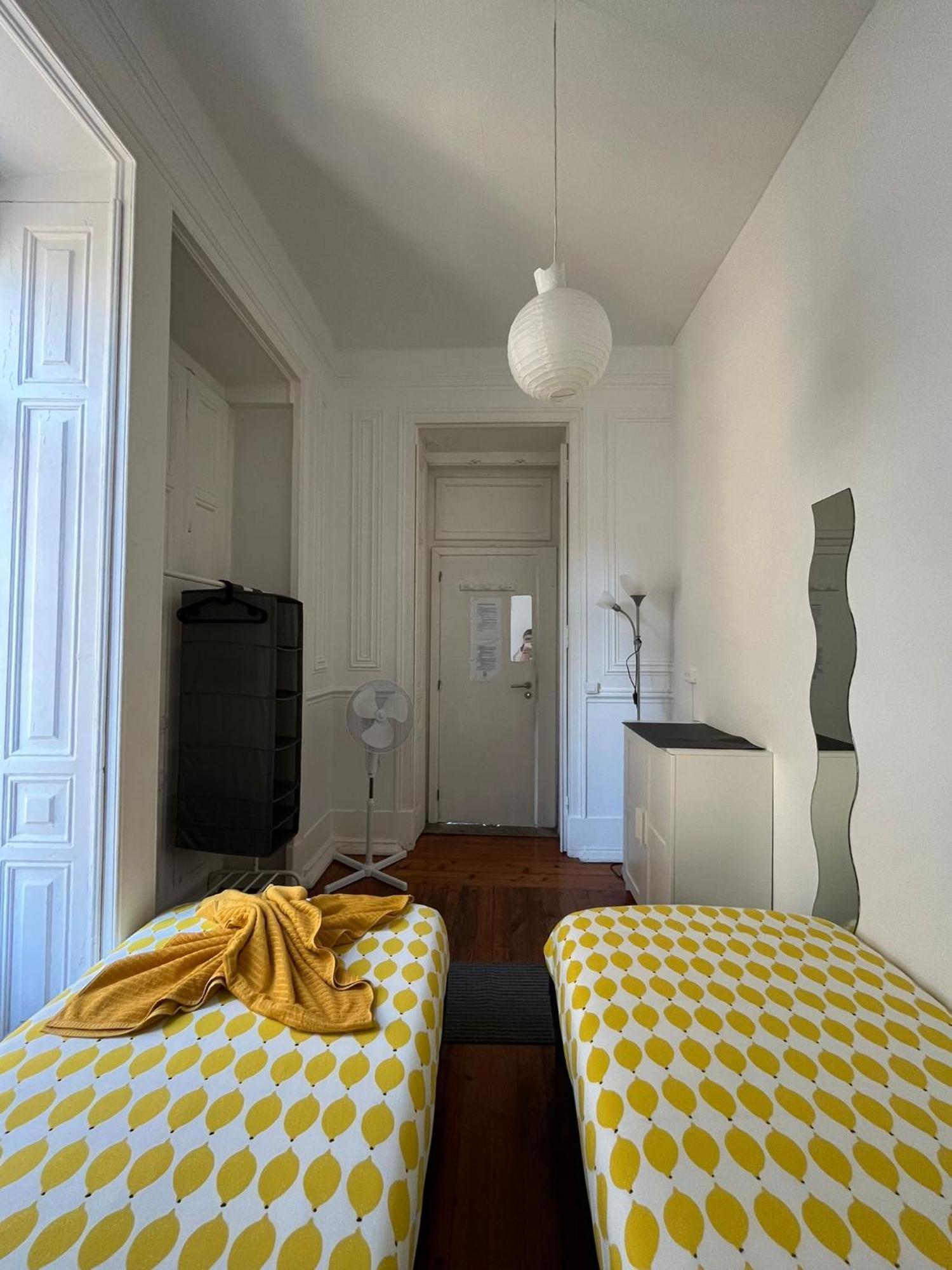 Garden Campo De Ourique Guest House - Hostel Lisboa Kültér fotó