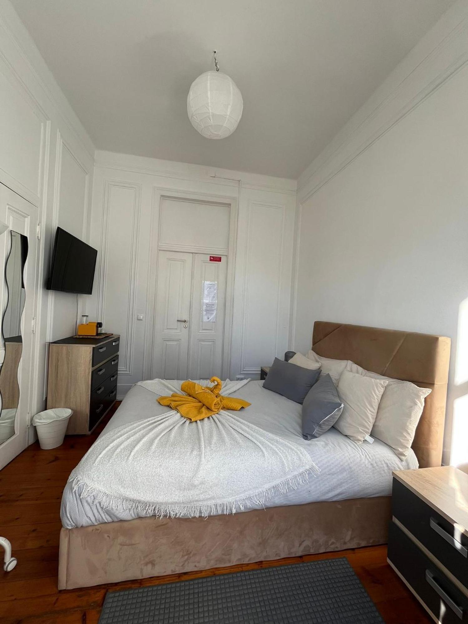 Garden Campo De Ourique Guest House - Hostel Lisboa Kültér fotó