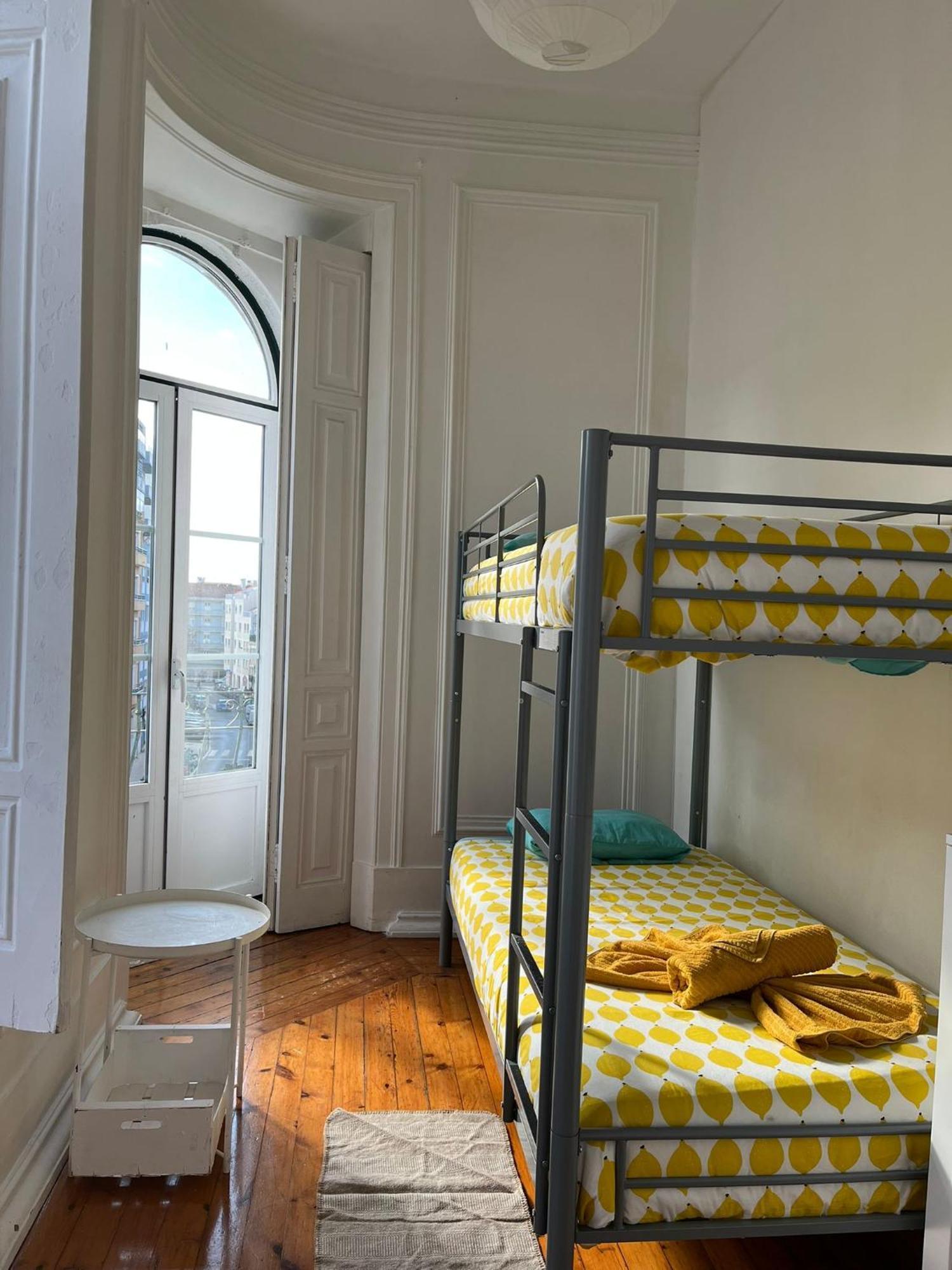 Garden Campo De Ourique Guest House - Hostel Lisboa Kültér fotó