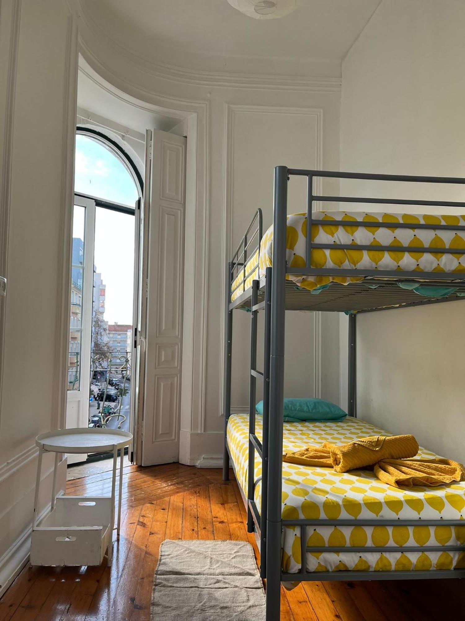 Garden Campo De Ourique Guest House - Hostel Lisboa Kültér fotó