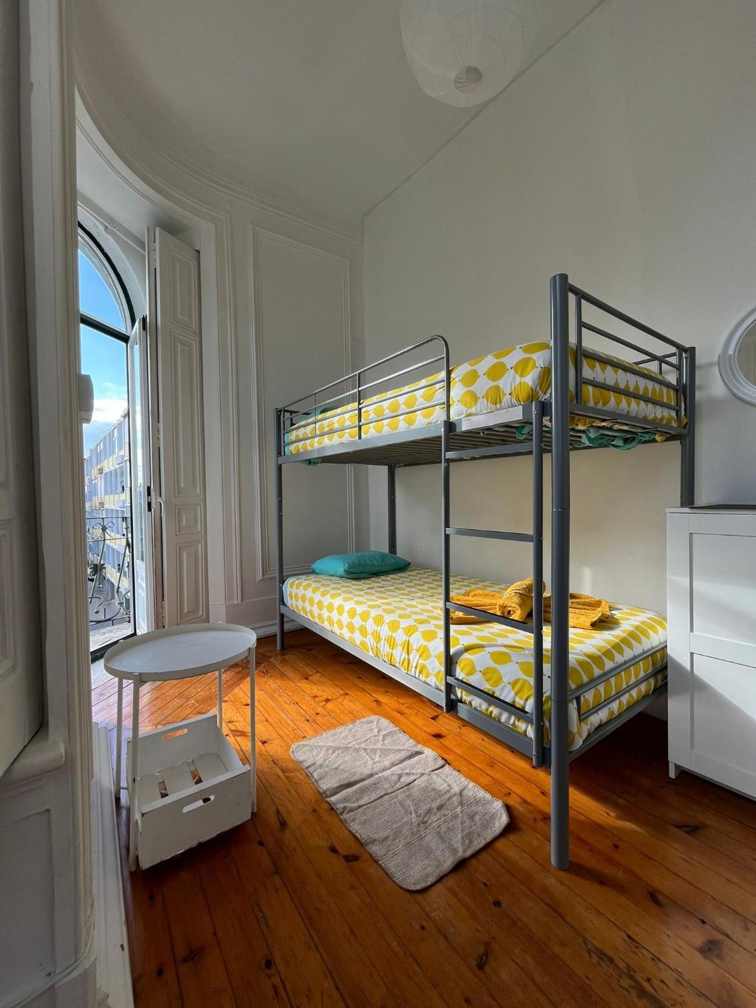 Garden Campo De Ourique Guest House - Hostel Lisboa Kültér fotó